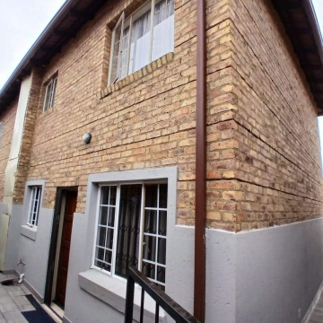 3 Bedroom Townhouse for sale in Annlin